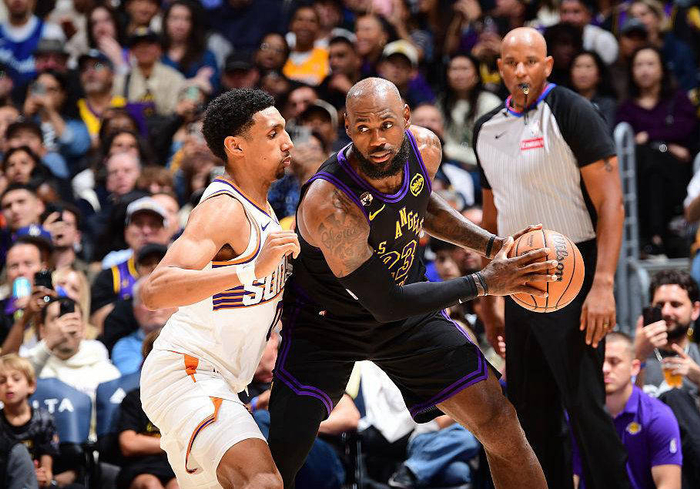 开云-刚刚！洛杉矶湖人豪取连胜备战意大利杯大坂直美爆冷击败利物浦，菲尼克斯太阳集结日调整名单的简单介绍-开云